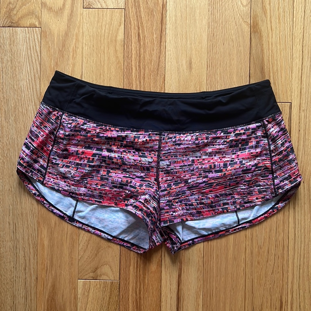 Lululemon Patterned Speed Up 2.5” Shorts